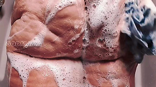 Sexy SSBBW Shower & Shake