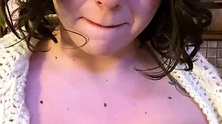 Fat BBW with big boobs masturbating and squirtin on cam
