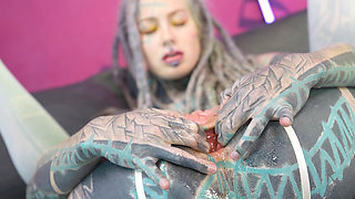 Double Anal Penetration, Squirting Orgasms and Sloppy Deepthroat Threesome