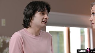 Stepson pervs hard on his granny stepmom