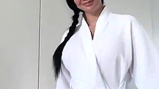 Kinky Spa Oil Massage Fuck
