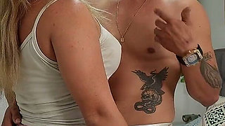 I Fuck the Girl in the Toilet a Lovely Blonde