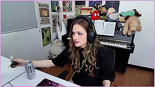 Gamer Girl In Ds3 But I Goon Every Time I Die. Gameplay And Masturbation