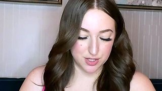 Big boob brunette masturbates on webcam