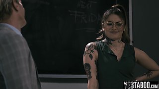 Huge bum Spic mommy fucks former teacher