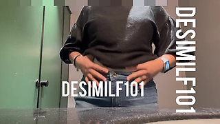 Hot Indian bhabhi boobs show massage