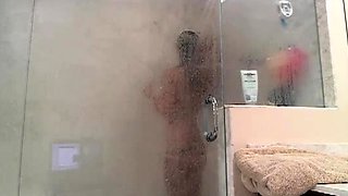Amateur shower and masturbation