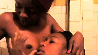 Sexy Ebony Lesbian Couple Finger Pussy