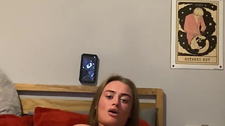 Horny tattooed goth tits bouncing while fingers deep