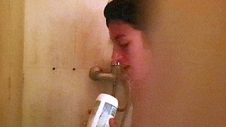 Teen brunette pussy masturbate at shower
