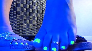 Linsey Dawn solo foot fetish