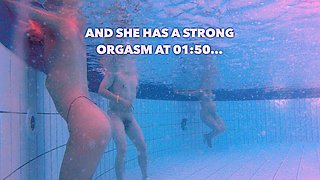 CHINESE GIRL HAS STRONG JET ORGASM