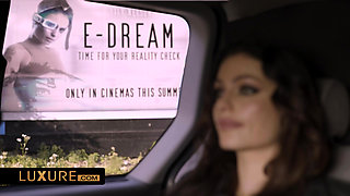 The businesswoman with multiple needs