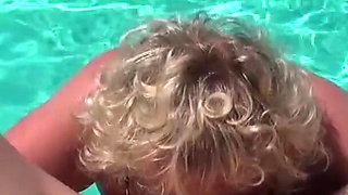 Sexy lez matures lost in France