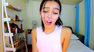 Amateur blonde nipple teen