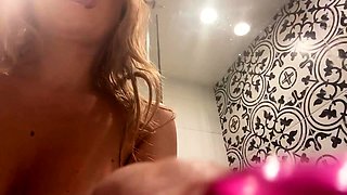 ALEXIS TEXAS NASTY SHOWER SHOW.