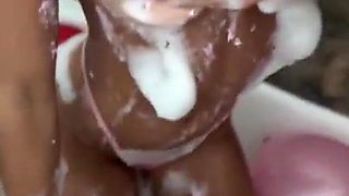 Claire Stone Naked B-day Bouncy Bathtub PPV Vid Leaked