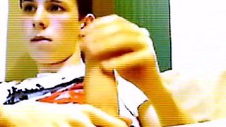 Big Dick Twink Masturbates on Webcam