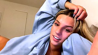 Cute teen anne solo anal masturbation