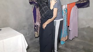 Customer and shop owner sex, kapdon ki dukan me chudai, sex in cloth shop