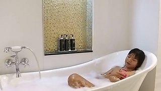 Horny Bath Time in a Luxury Room