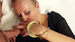 Hot Blonde MILF Wife Selena701 Gives Amateur Blowjob in Homemade Sex Video
