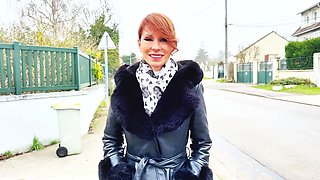 Emma Rubis, 40 years old, delicious naughty... - Jacquie et Michel TV