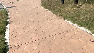 SHE SHOWS HER TITS IN PUBLIC AND SUCKS IT IN THE AIR