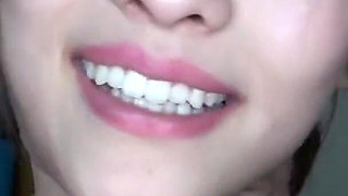 A Breathtaking Beauty Who Gives Herself Completely to the Thrill of Passion. Chapter-2