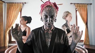 Explosive Anuskatzz and Lily's shibari bondage scene