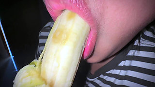 I Put a Banana in My Sensual Mouth While I Was Horny in Morning - This Is My Everyday Morning Routine