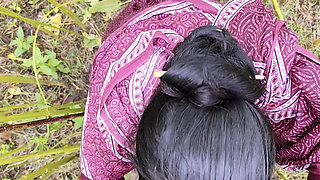 Video of Fucking a Beautiful Desi Girl While Eating Jute