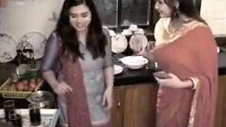 Sister in law meets brother in law help gets fucking