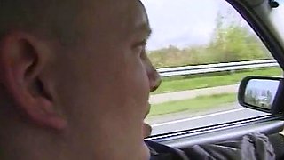 Offentlig Blowjob med Sabina - Dansk Voksen Scene