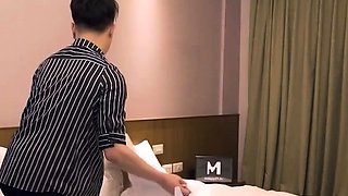 Close up fuck girl in big cock