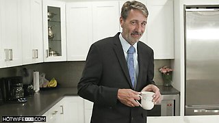 Watch bubbly Steve Holmes and Lauren Phillips's smut