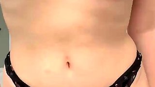 Close up MILF masturbation