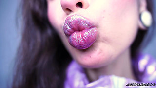 Clear Shiny Lipgloss Kiss Compilation