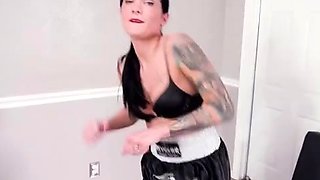BrattyFootGirls - Maria Marley Fights You As You Shrink