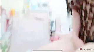 Erotic live chat with cute beautiful girl