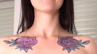 Assymetric Tits Shaking