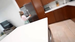 Quarantine quickies: riley's creep peeks drive johnny naughty!