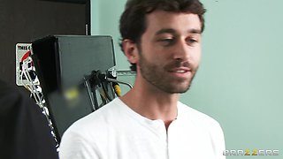 Trading Races With James Deen, Ariella Ferrera, Sean Michaels, Sarah Blake - Brazzers