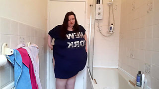 BBW SSBBW shows off fat belly with jiggles and shakes