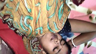 Mera Hot Bhabhi Ke Sath Aaj Bedroom Ke Andar Chudai in Hindi Couples