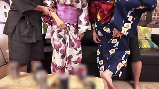 After the Festival, There's a Wild Party at Home with Girls in Kimono! Is It Okay to Loosen Her Kimono