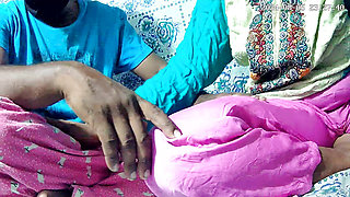 Best Indian porn video hot mom and dad sex