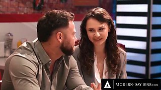 Liz Jordan Can't Wait to Suck Cock in Sneaky Diner Sex with Seth Gamble