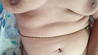 Pretty Neighbor Sucks Him Rich