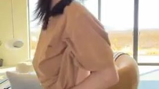 Natalie Roush uber-cute denim (Demi Scott)